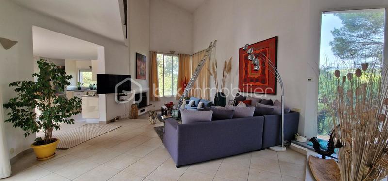 Villa - 290 m² - 6 pièces