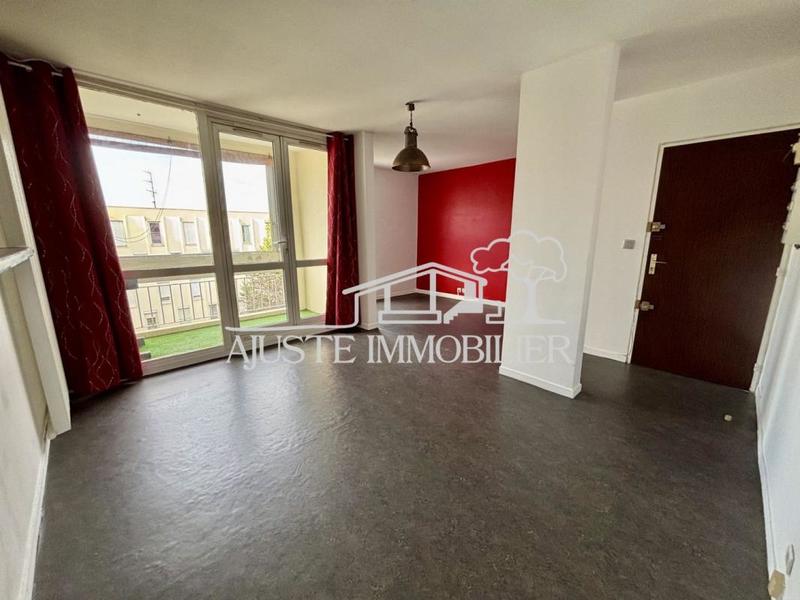 Appartement - 92 m² - 5 pièces