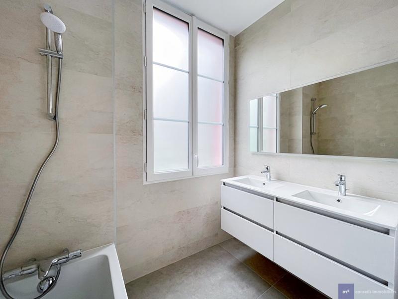 Appartement - 160 m² - 6 pièces