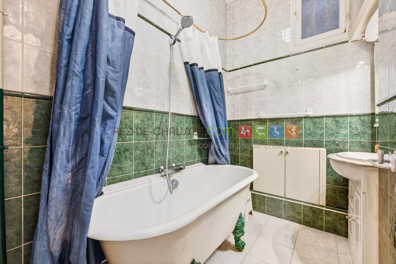 Appartement - 186 m² - 6 pièces