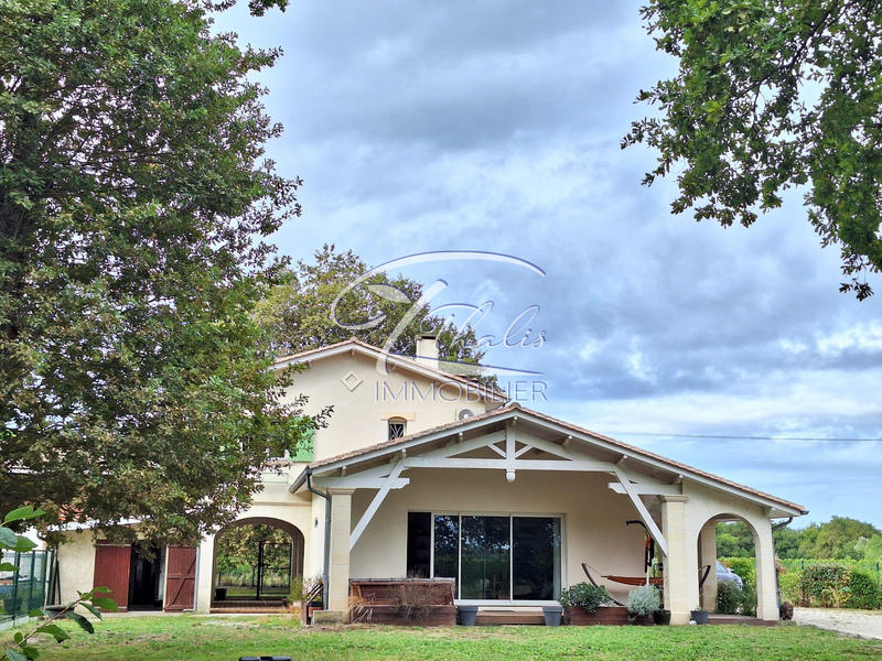 Maison - 150 m² - 5 pièces