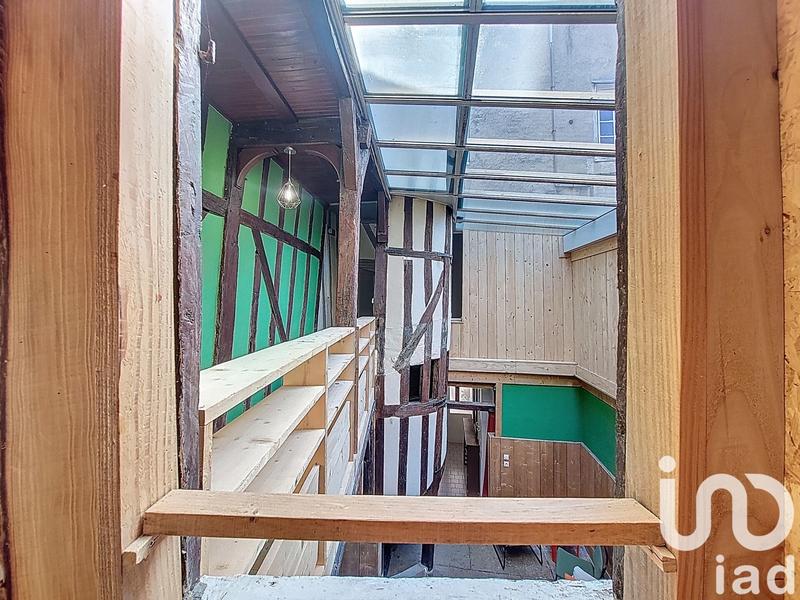 Maison - 182 m² - 9 pièces