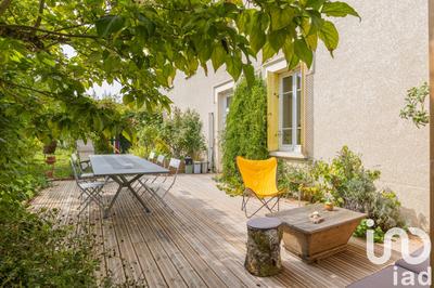 Maison - 257 m² - 8 pièces