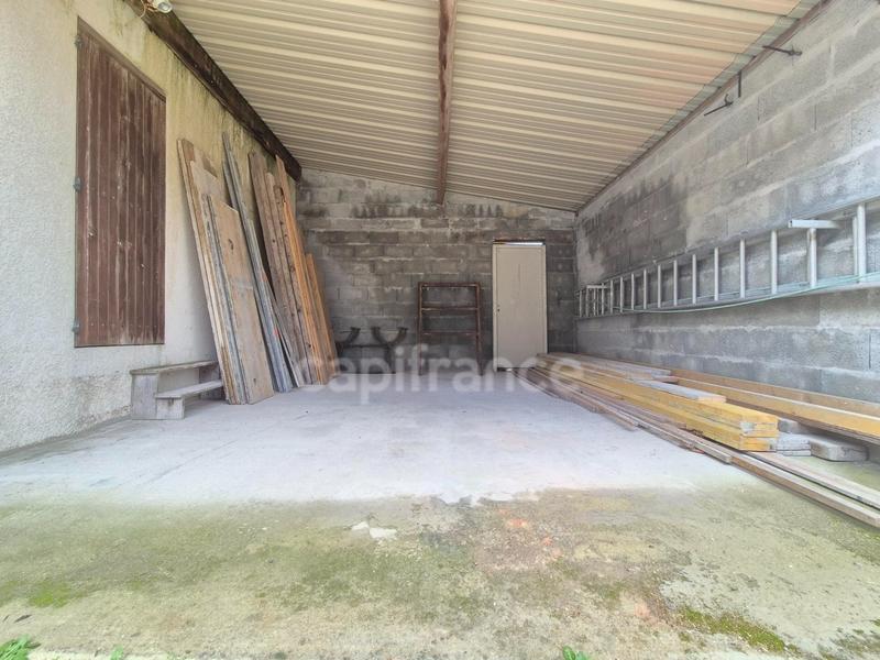 Hangar - 72 m² - 1 pièce
