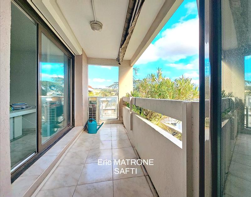 Appartement - 81 m² - 4 pièces