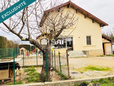 Maison - 95 m² - 4 pièces