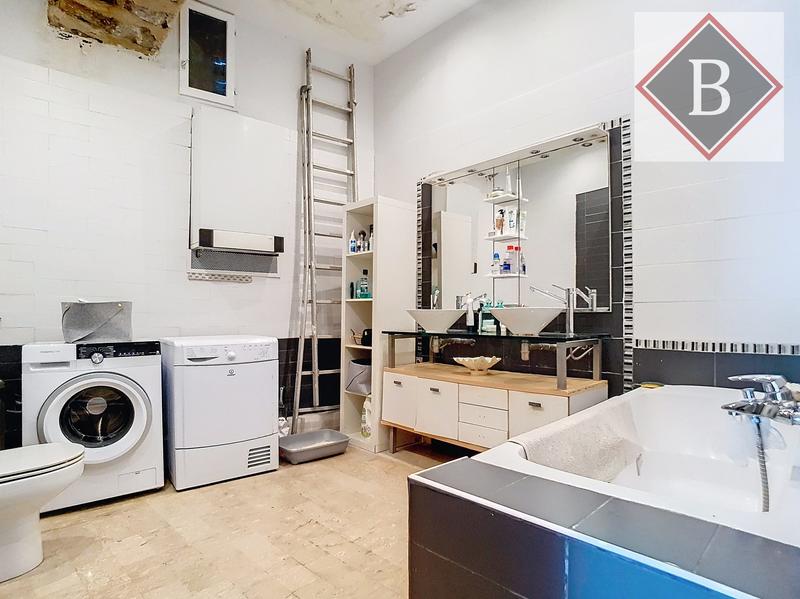 Appartement - 137 m² - 3 pièces