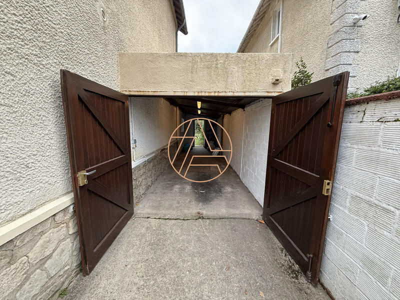 Maison - 93 m² - 5 pièces