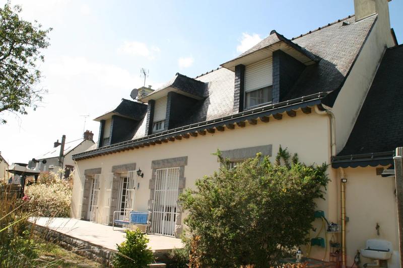 Maison - 166 m² - 8 pièces