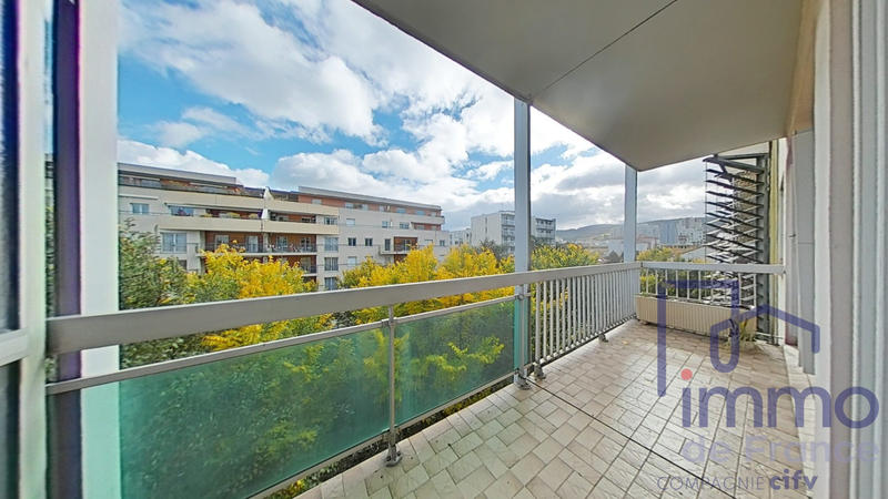 Appartement - 79 m² - 4 pièces