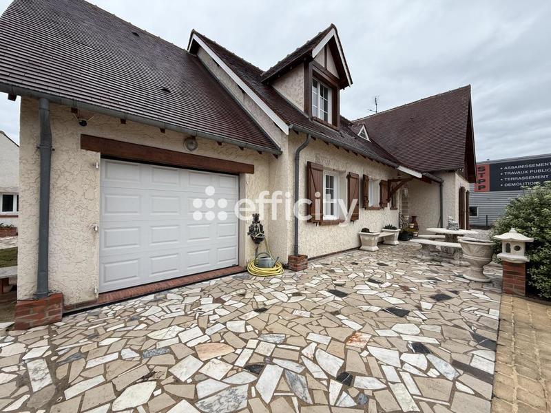 Maison - 272 m² - 7 pièces