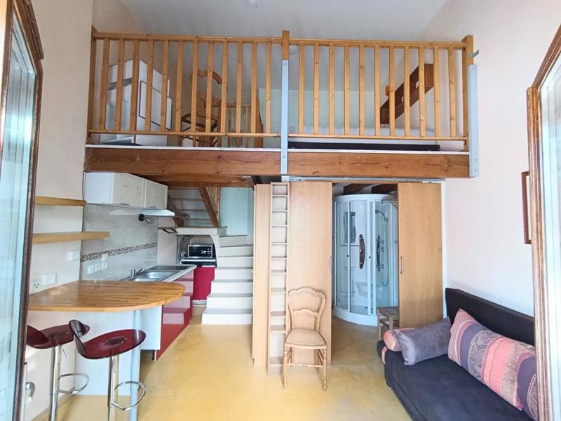 Maison - 232 m² - 7 pièces