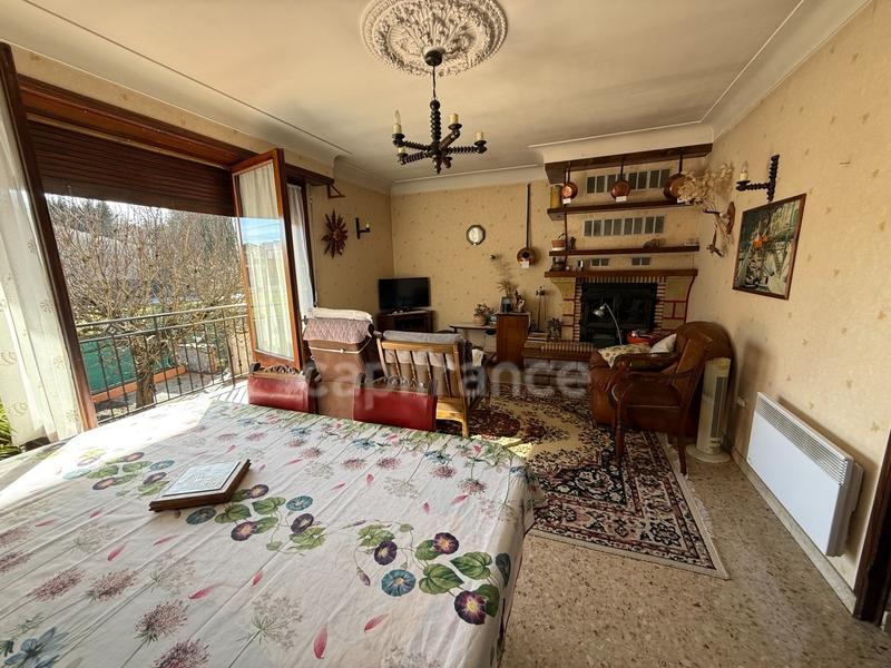 Maison - 158 m² - 12 pièces