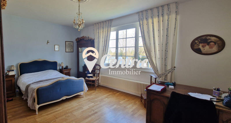 Maison - 303 m² - 7 pièces