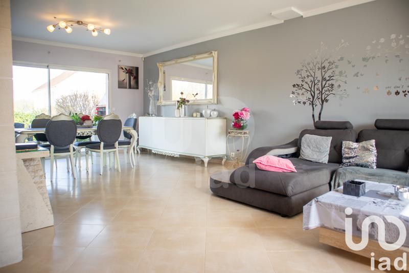 Maison - 210 m² - 8 pièces