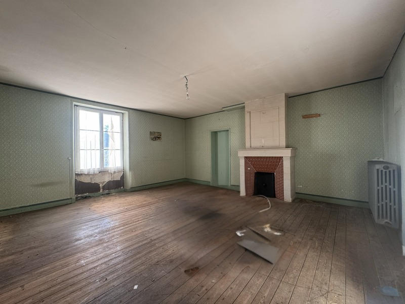 Maison - 205 m² - 7 pièces