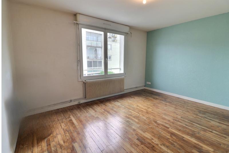 Appartement - 99 m² - 5 pièces