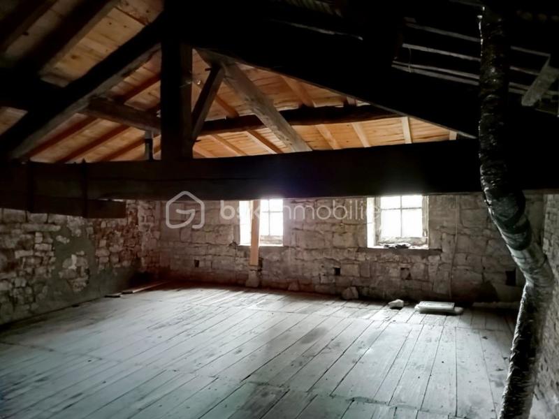 Maison en pierre - 175 m² - 6 pièces