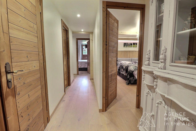 Châlet - 368 m² - 9 pièces