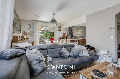 Maison - 153 m² - 7 pièces