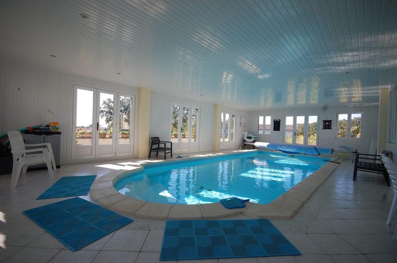 Maison - 377 m² - 8 pièces