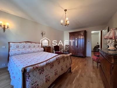 Maison - 177 m² - 6 pièces