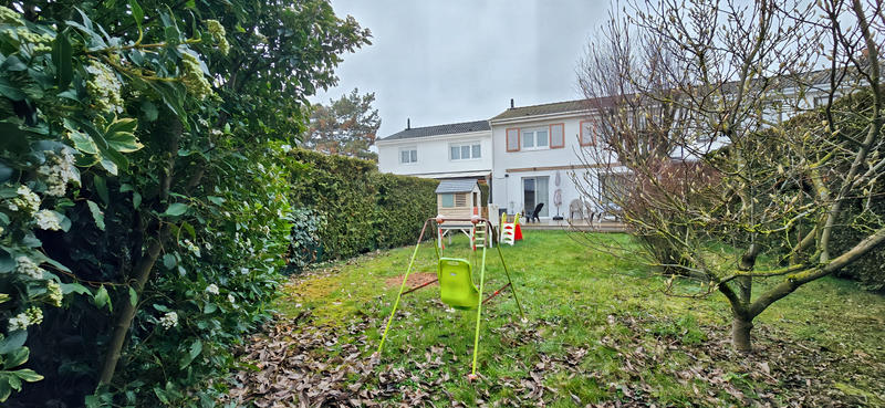 Maison - 95 m² - 5 pièces