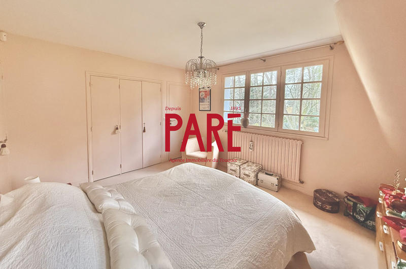 Maison - 205 m² - 6 pièces