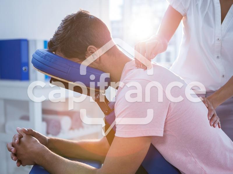 Local commercial - 150 m² - 4 pièces