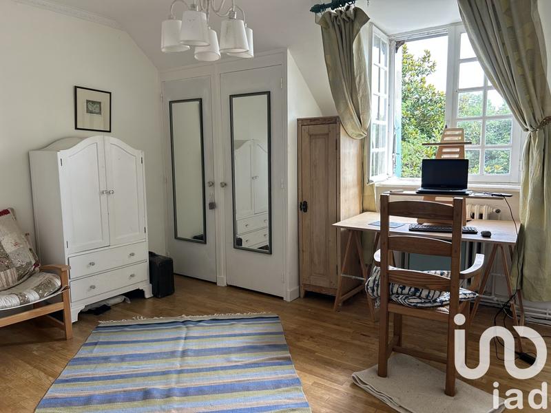 Maison - 223 m² - 10 pièces