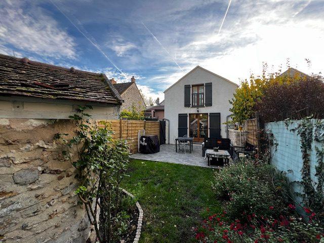 Maison - 81 m² - 5 pièces