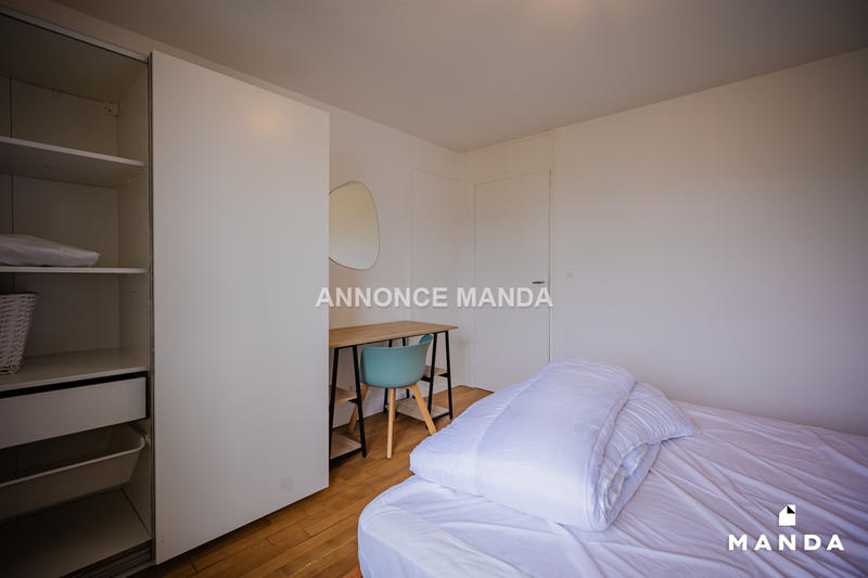 Chambre - 14 m² - 4 pièces