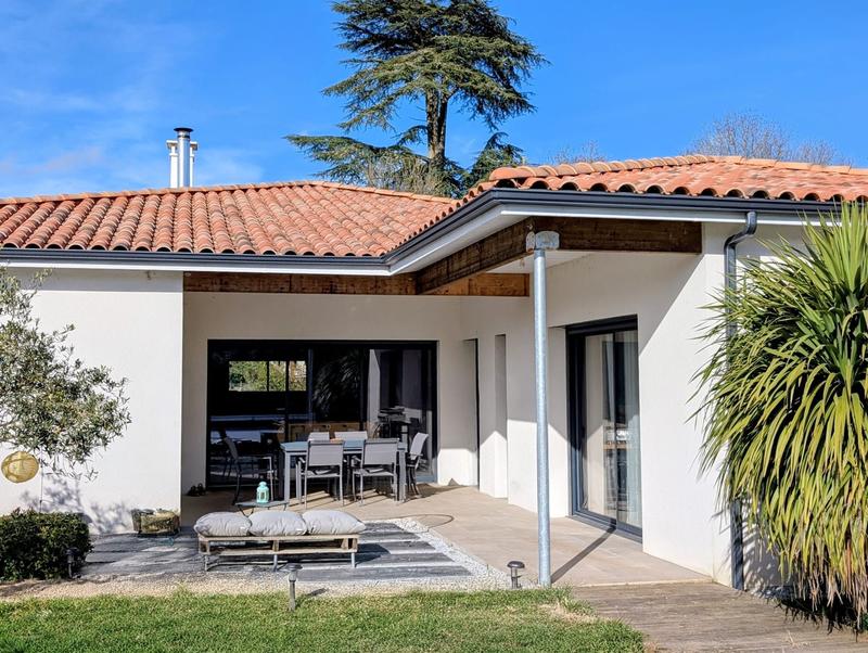 Maison - 191 m² - 6 pièces