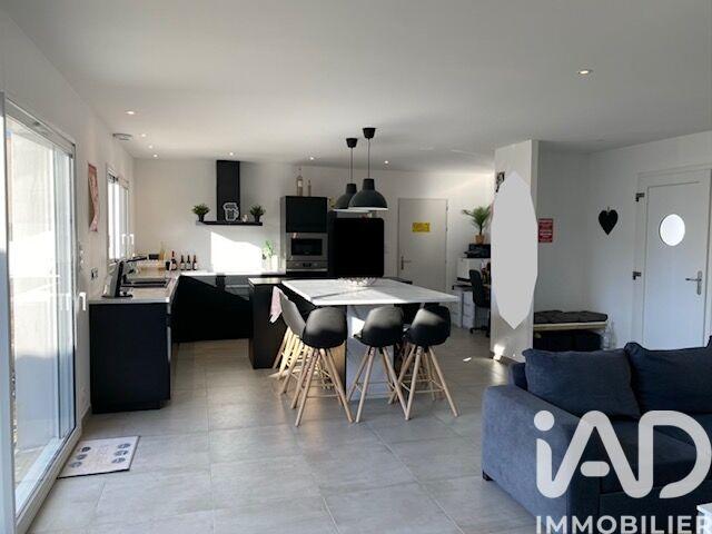 Maison - 95 m² - 4 pièces