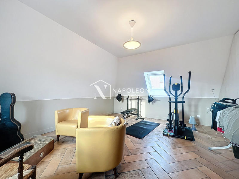 Maison - 190 m² - 6 pièces