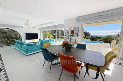 Maison - 230 m² - 4 pièces