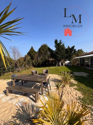 Maison - 94 m² - 5 pièces