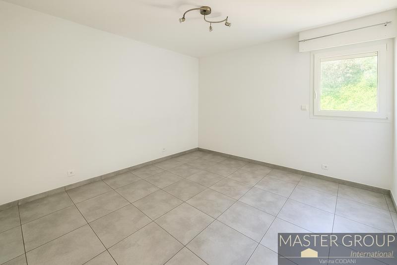 Appartement - 97 m² - 4 pièces