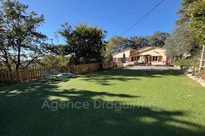 Maison - 185 m² - 8 pièces