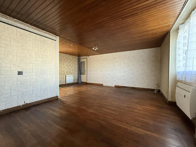 Maison - 94 m² - 5 pièces