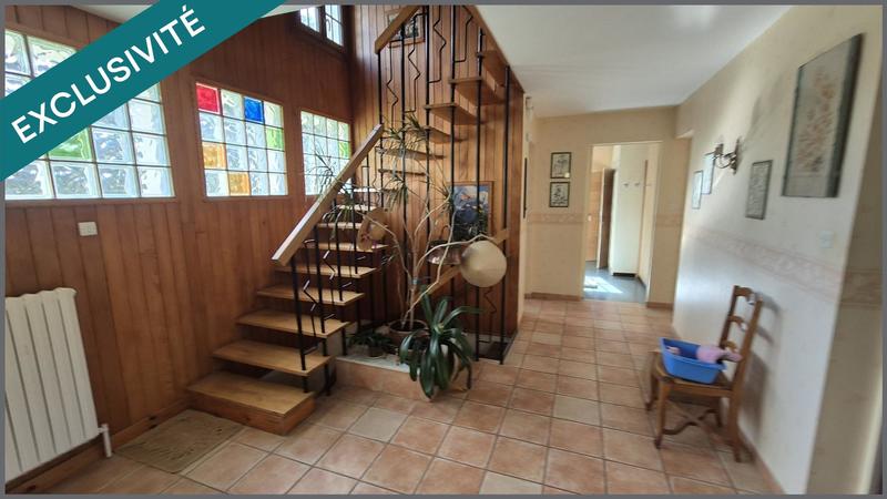 Maison - 159 m² - 8 pièces