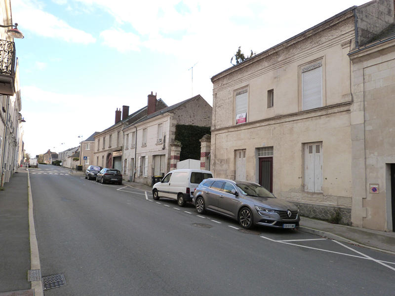 Maison - 240 m² - 10 pièces