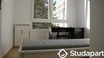 Chambre - 9 m² - 1 pièce