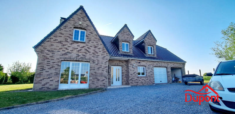 Maison - 193 m² - 10 pièces