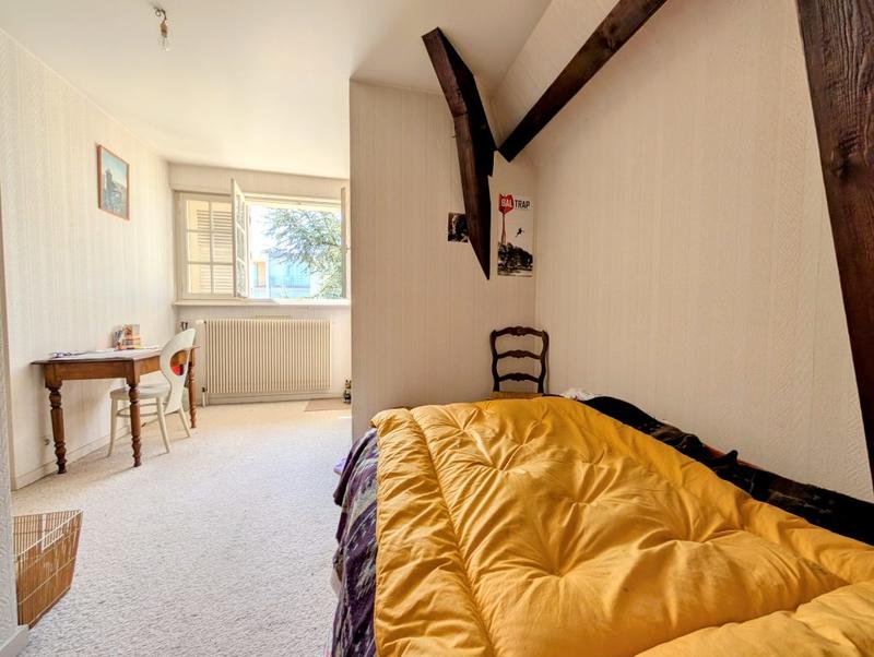 Maison - 232 m² - 8 pièces