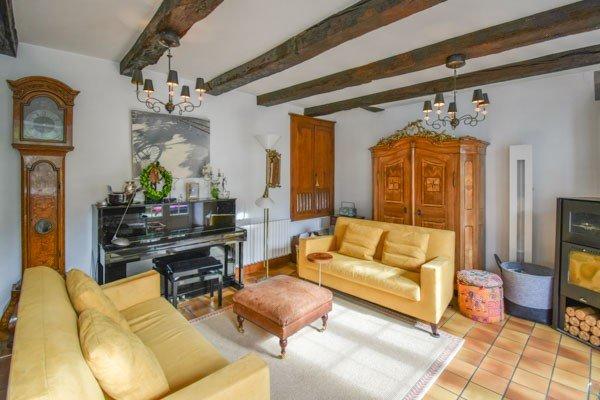 Maison de village - 256 m² - 11 pièces