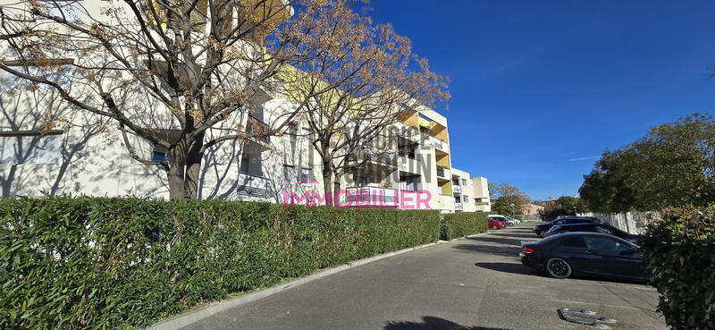 Parking / Garage - 12 m²