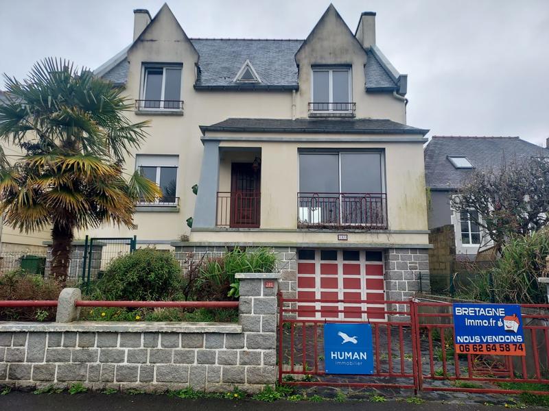 Maison traditionnelle - 132 m² - 6 pièces