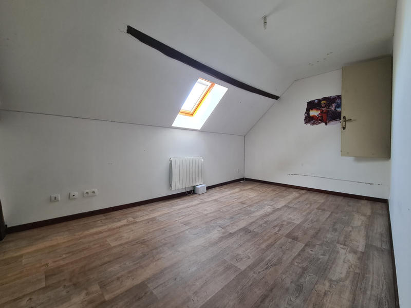 Maison - 150 m² - 8 pièces