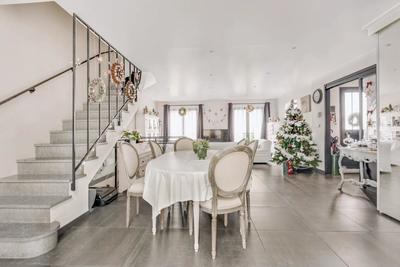 Maison - 120 m² - 4 pièces